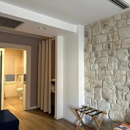 Olivia Teocrito Guest house