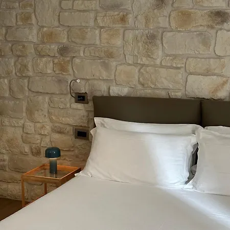 Olivia Teocrito Guest house Syracuse