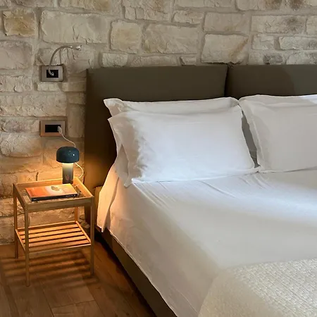 Olivia Teocrito 4* シラクーサ