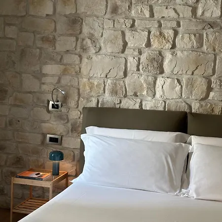 Olivia Teocrito 4* シラクーサ