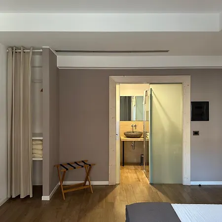 Πανσιόν Olivia Teocrito